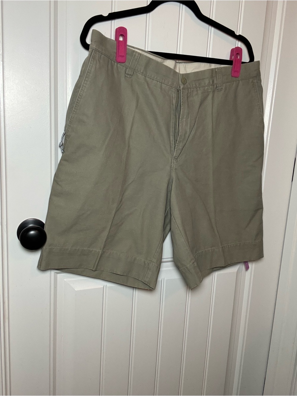 Columbia Men's Khaki Cargo Shorts